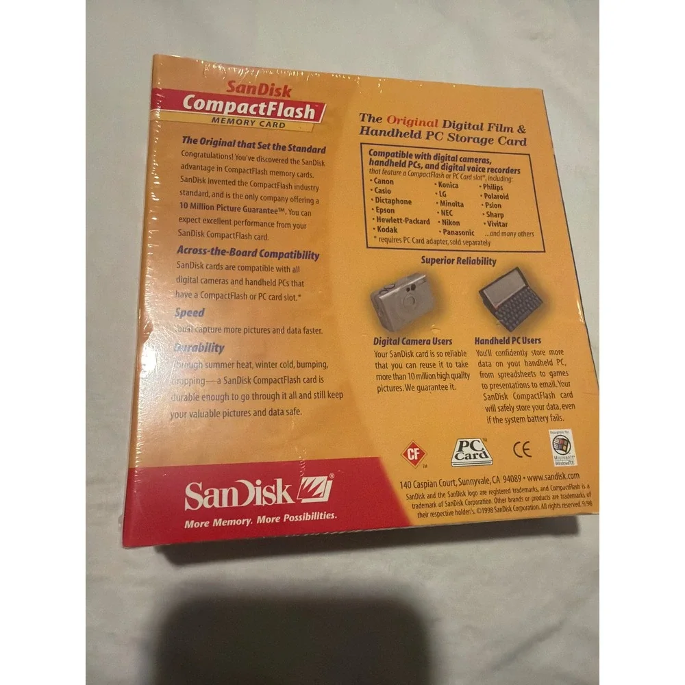 SanDisk 32MB CompactFlash Memory Card SDCFB-32-144 Vintage New Sealed Box